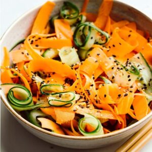 cropped-Asian-Cucumber-and-Carrot-Salad-with-easy-Dressing-with-Sesame-Seeds-Quick-Sidedish-Vegan-Glutenfree-Salad-Recipe-Lunch-TheGreenCreator-1.jpg