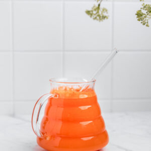 cropped-Carrot-Ginger-Turmeric-Juice-TheGreenCreator-8.jpg