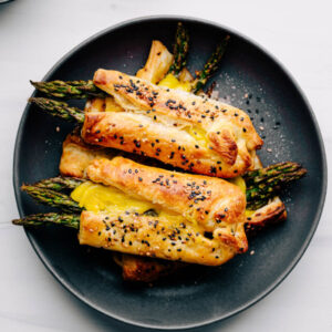 cropped-EASY-Asparagus-With-Puffed-Pastry-perfect-side-for-spring-10-minutes-required-TheGreenCreator-recipe-plantbased-asparagus-1.jpg