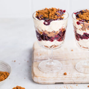 cropped-EASY-Vegan-Parfait-Layers-of-cherries-crumbled-cookies-and-cashew-cream-SO-delicious-vegan-glutenfree-cherries-dessert-TheGreenCreator-3.jpg