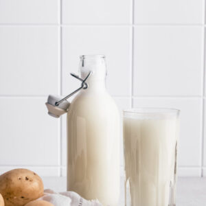 cropped-PotatoMilk-Vegan-PlantBased-Easy-SustainableMilk-TheGreenCreator-6.jpg