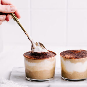 cropped-Tiramisu-Overnight-Oats-Vegan-TheGreenCreator-13.jpg