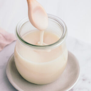 cropped-VEGAN-Condensed-Milk-easy-dairy-free-2-ingredients-30-minutes-SWEET-thegreencreator-recipe-condensed-milk-1.jpg